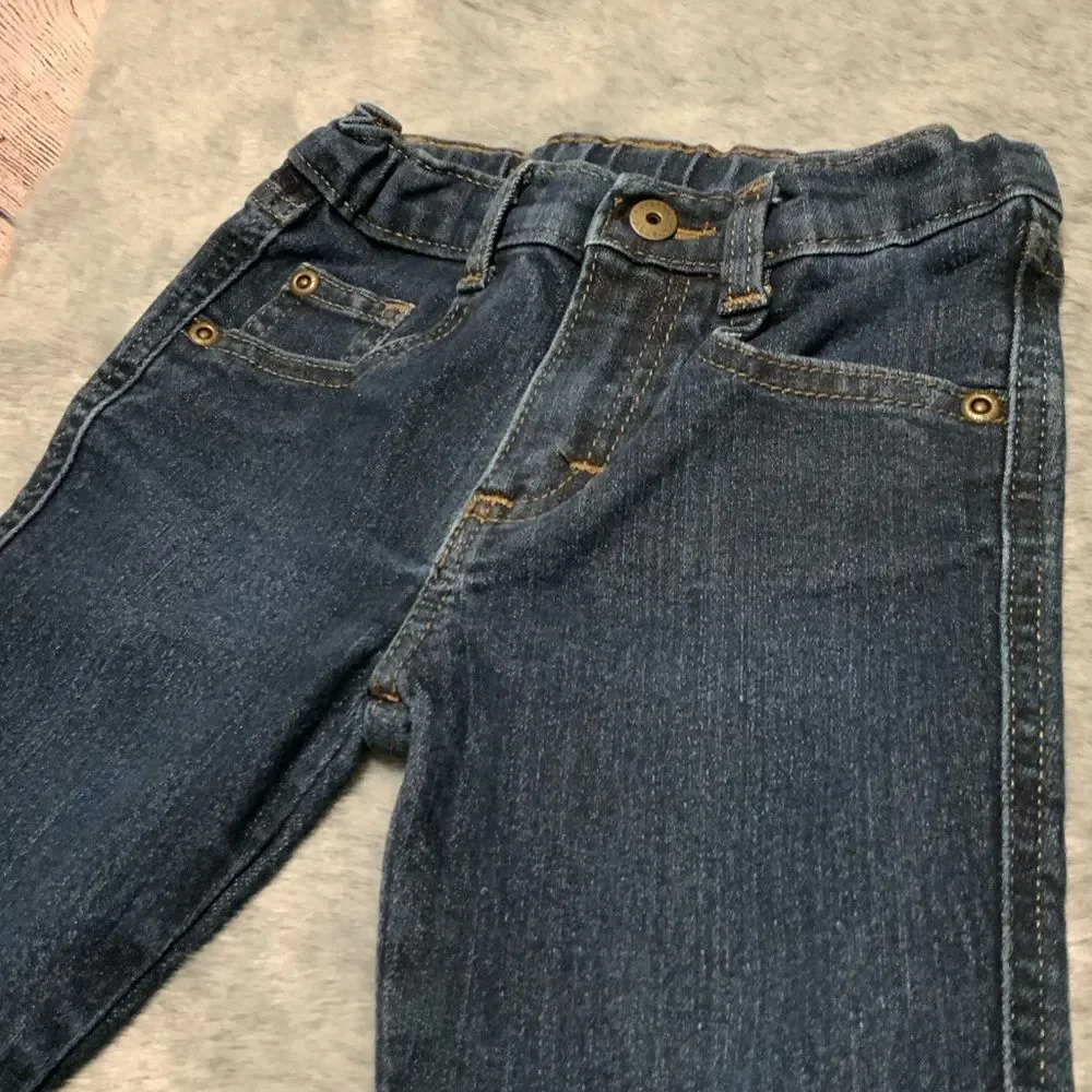 NWOT Nike Tee & Wrangler Skinny Jeans - Picture 6 of 9